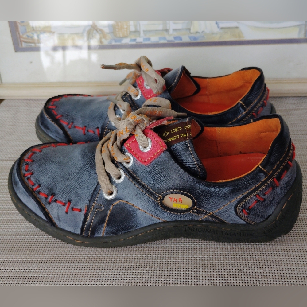 TMA EYES Black Multi-Color Hand-Stiched Leather Casual Shoes. Size 7.5.